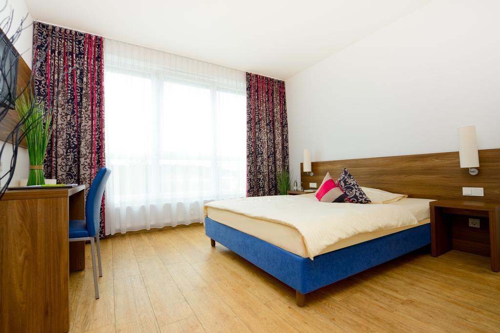 Zar-Hotel Vitalis Regensburg Exteriör bild
